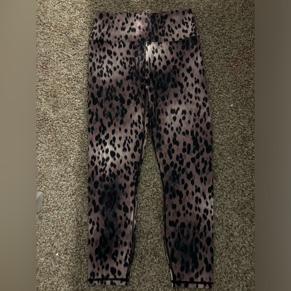 Fabletics leggings size small color spotted - Picture 1 of 2